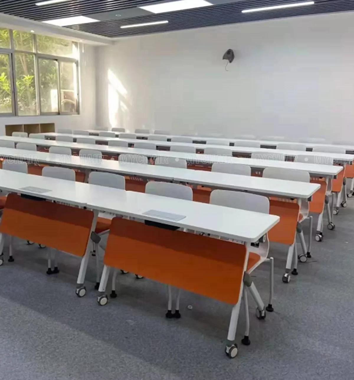 Bàn Di Động Cao Cấp MyChair MDD32