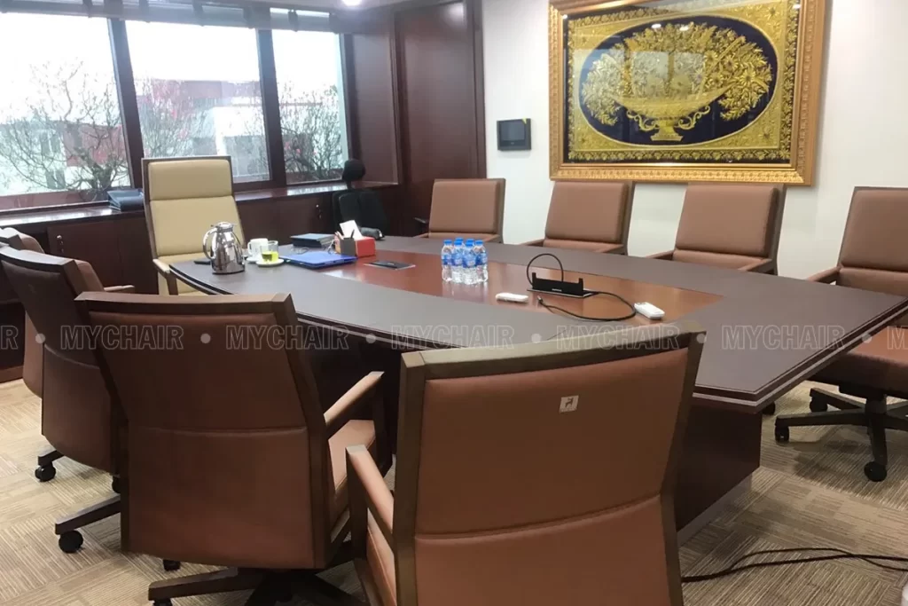 Phòng làm việc Lãnh đạo kết hợp bàn họp 9 - 10 người ngồi