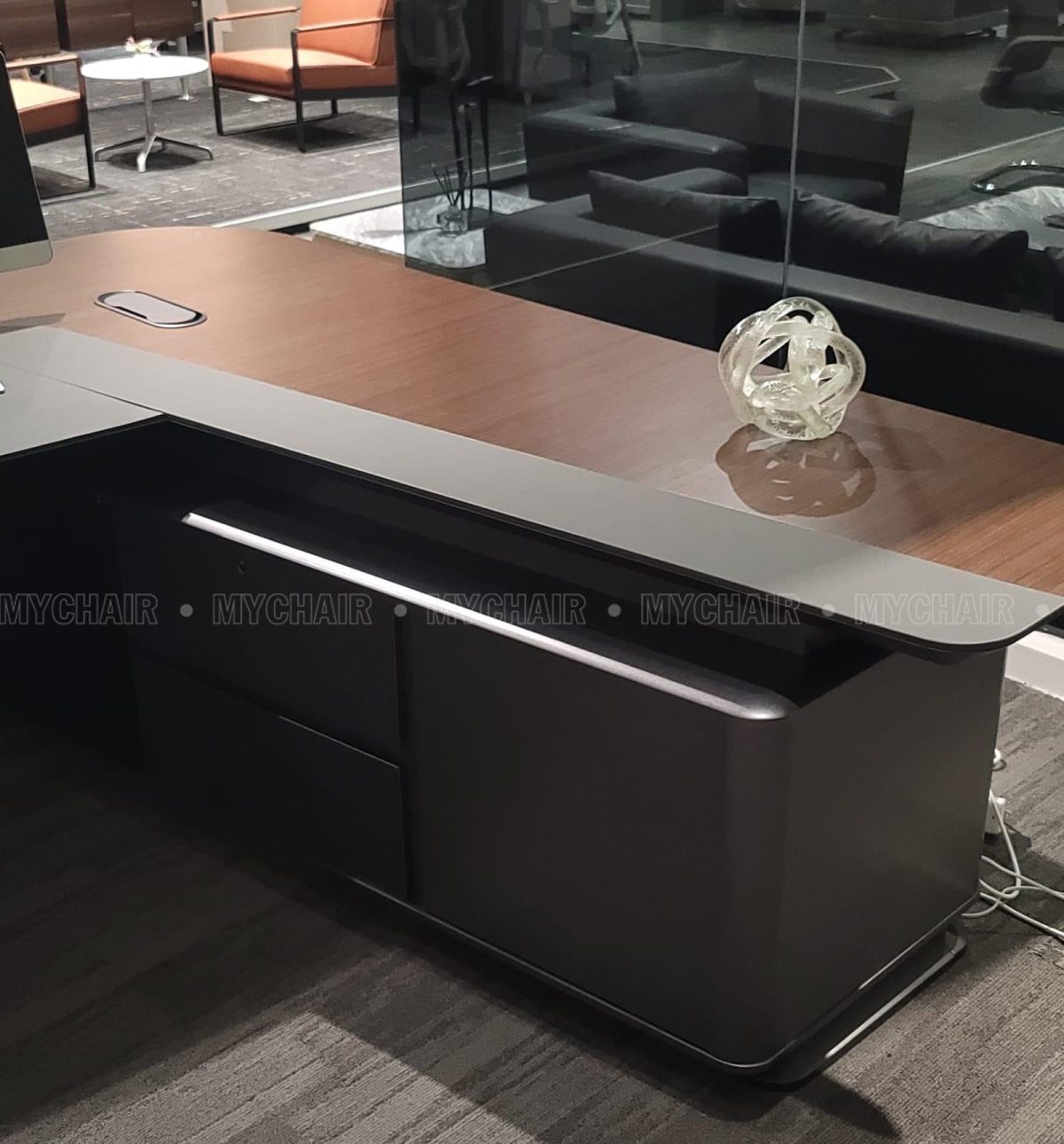 Bàn Giám Đốc Cao Cấp MyChair NBLD07