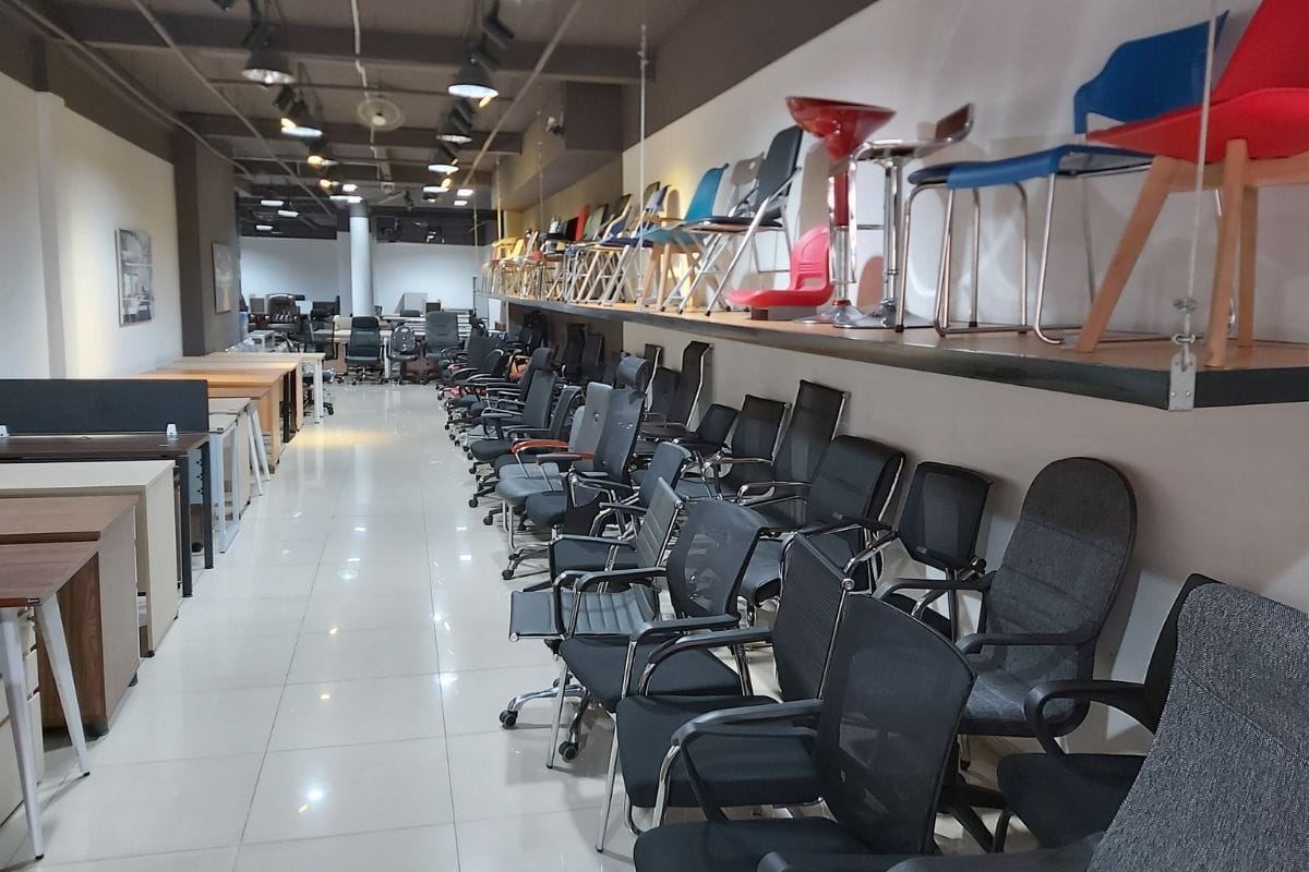 Ông Kiến - Đơn vị thi công phòng giám đốc TPHCM chuyên nghiệp