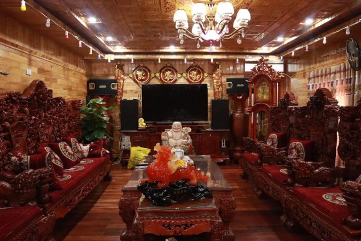 Bàn ghế gỗ hương