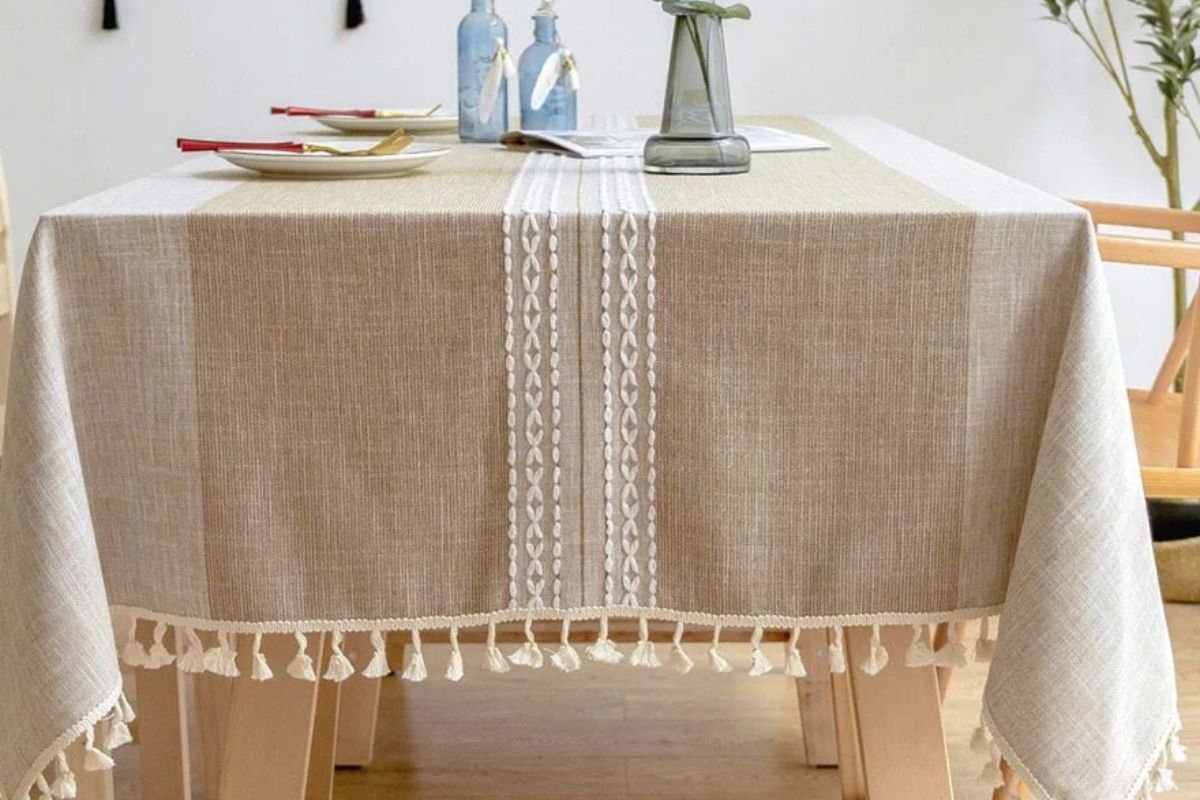 Khăn trải bàn vintage cho phòng họp cao cấp, đẹp mắt