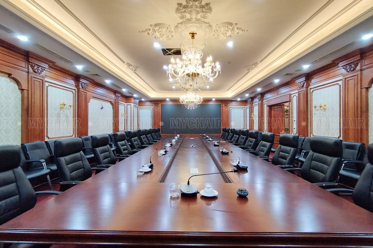 Máy chiếu phòng họp là gì