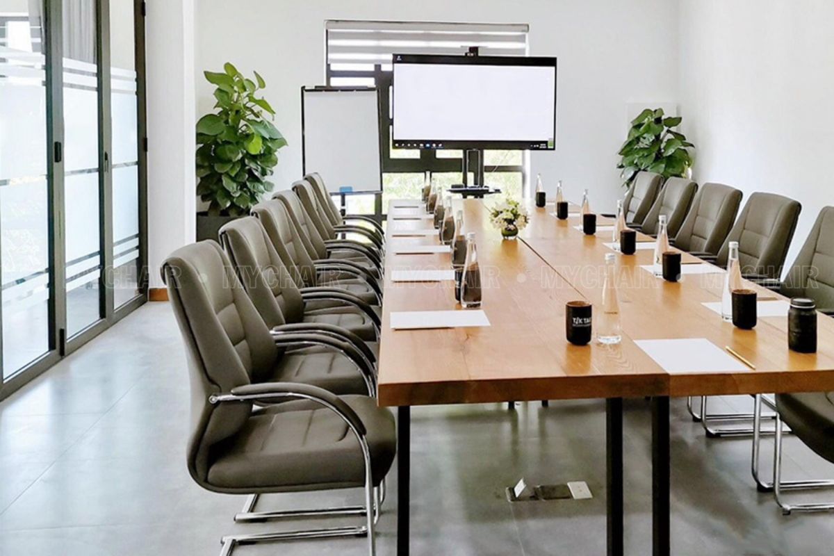 Những yếu tố cần xem xét khi mua máy chiếu phòng họp