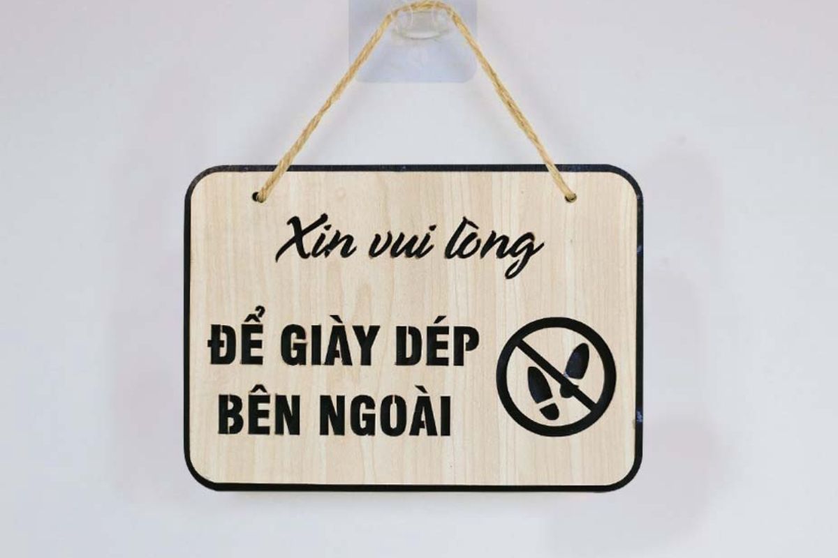Tiêu chí chọn mua bảng treo cửa phòng họp phù hợp