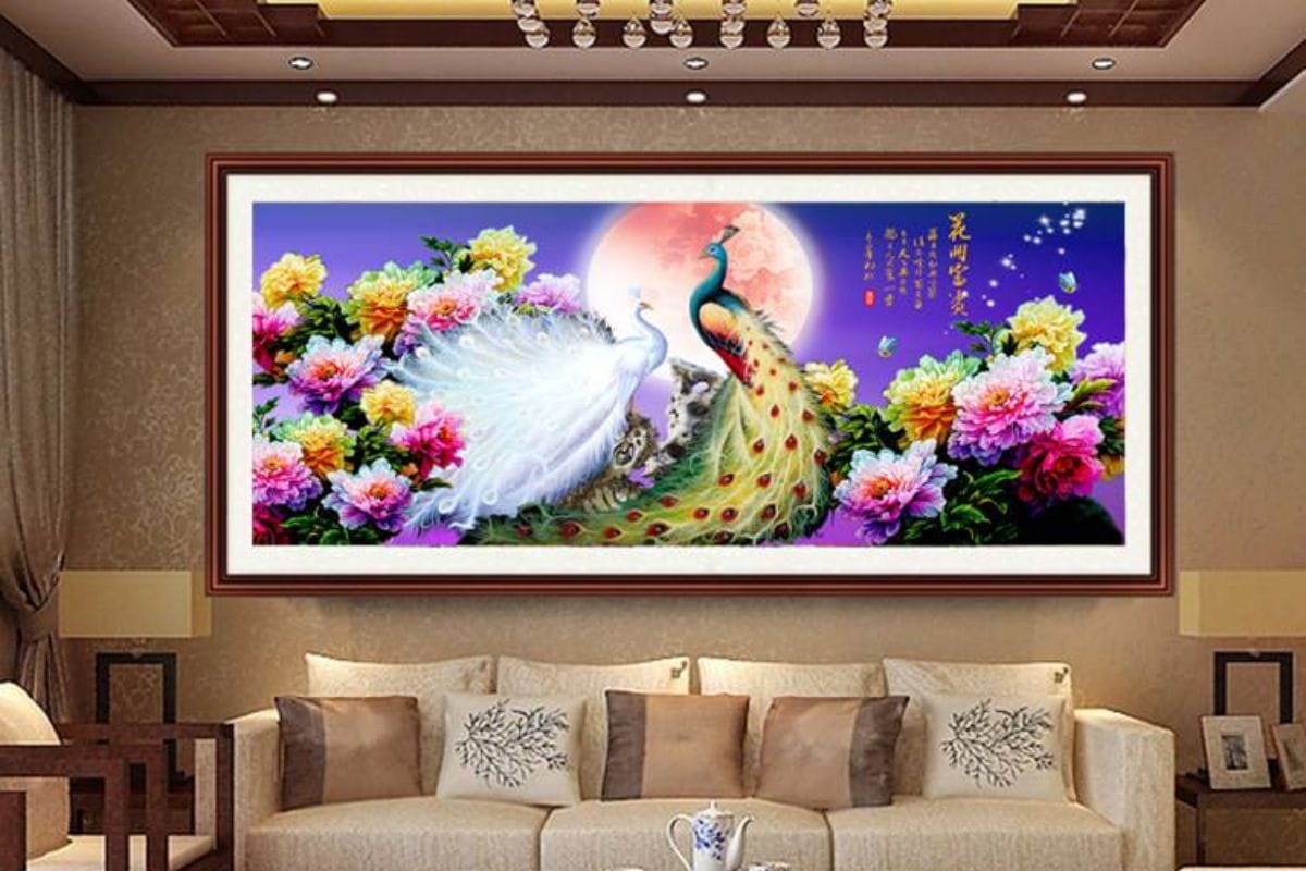 Tranh treo phòng giám đốc mệnh Mộc Chim công và hoa mẫu đơn