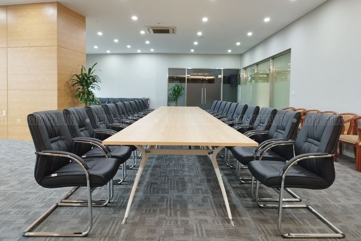 Bàn ghế phòng họp chất lượng tại GHELUOIVANPHONG