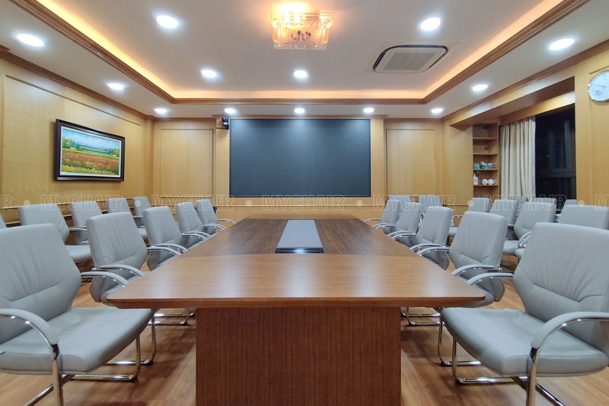 Bàn họp tại MyChair