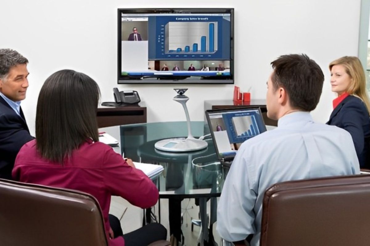 Giải pháp hội nghị trực tuyến studio