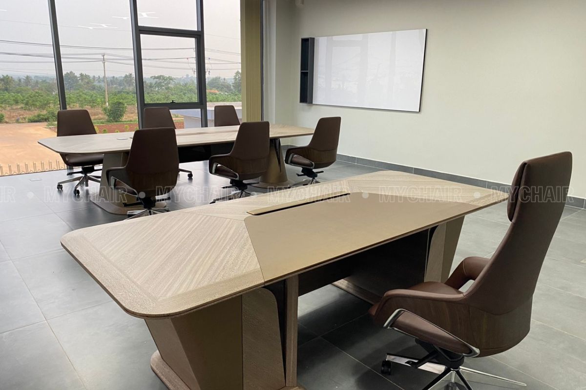 Hướng đặt bàn giám đốc tuổi Dần