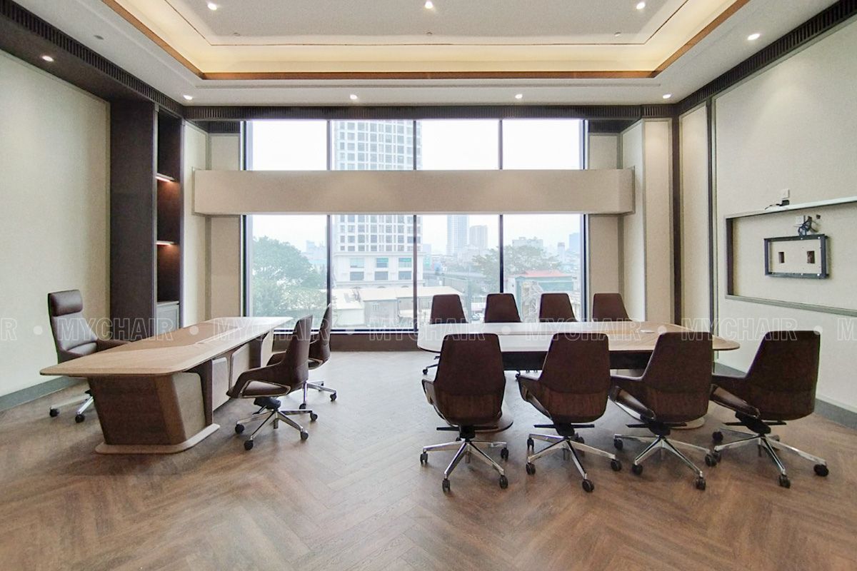 Hướng đặt bàn giám đốc tuổi Ngọ