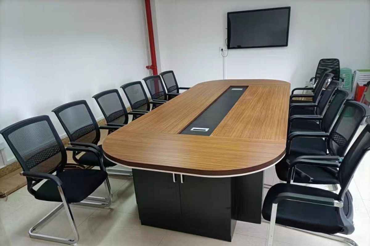 Bàn ghế họp tại Nội thất giá tốt 2K
