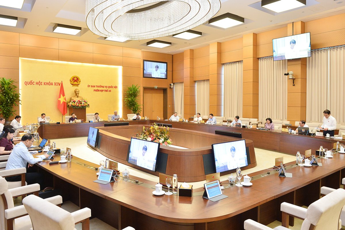 Mẫu trang trí phòng họp cơ quan Nhà nước đẹp, nổi bật