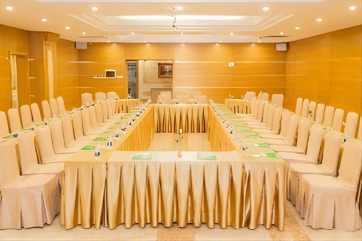 Trang trí phòng hội nghị đẹp mắt