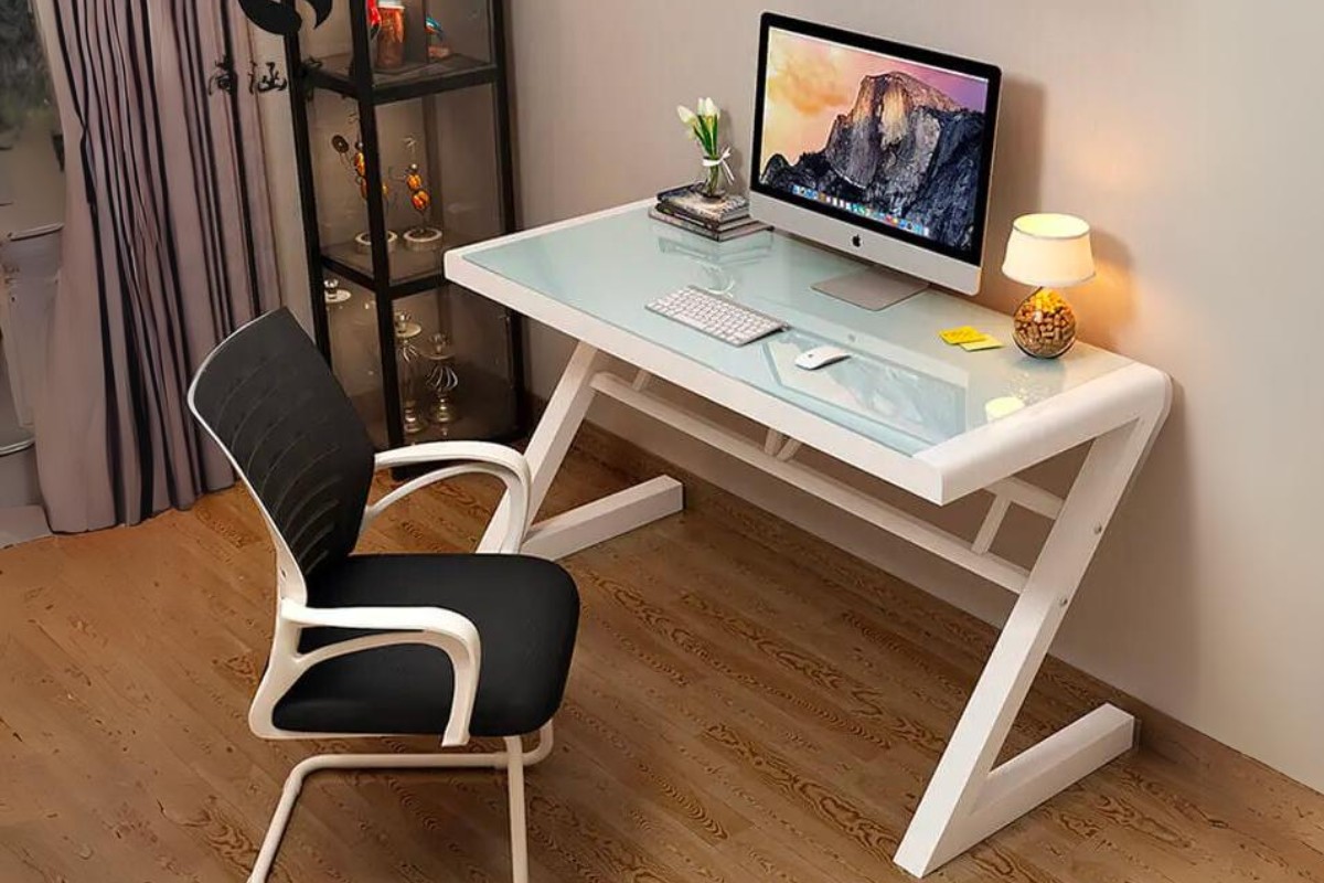 Bàn chữ Z làm việc tại nhà