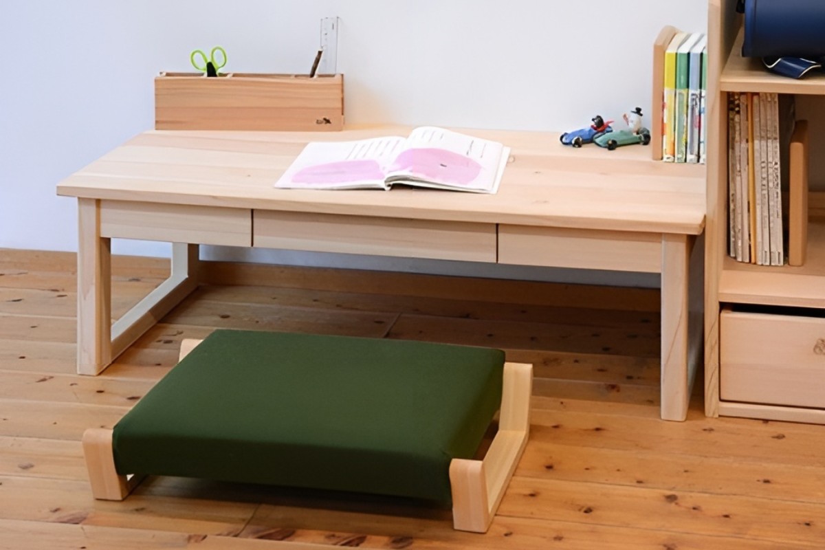 Bàn làm việc ngồi bệt chữ I