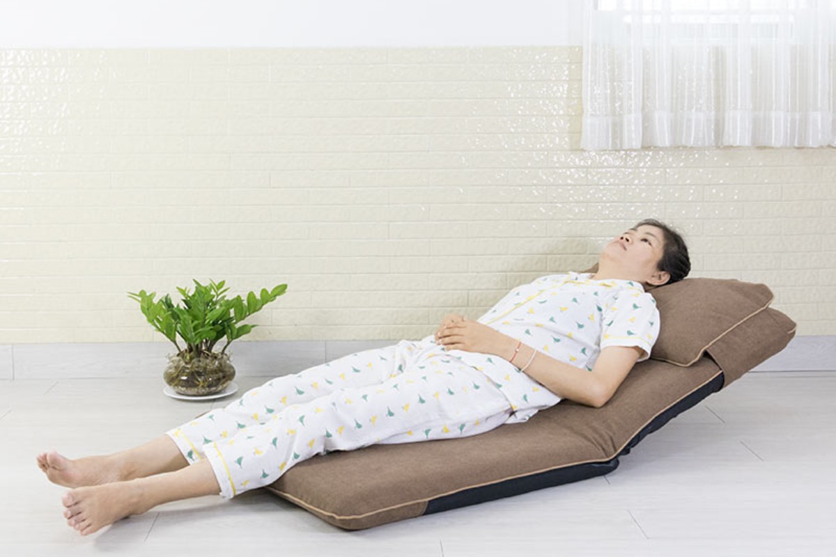 Ghế bệt tựa lưng thư giãn cho người già, người bệnh