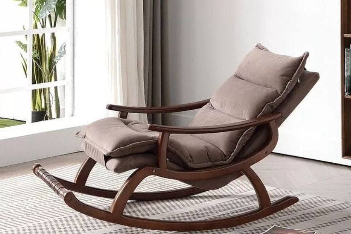 Ghế bập bênh cho người già