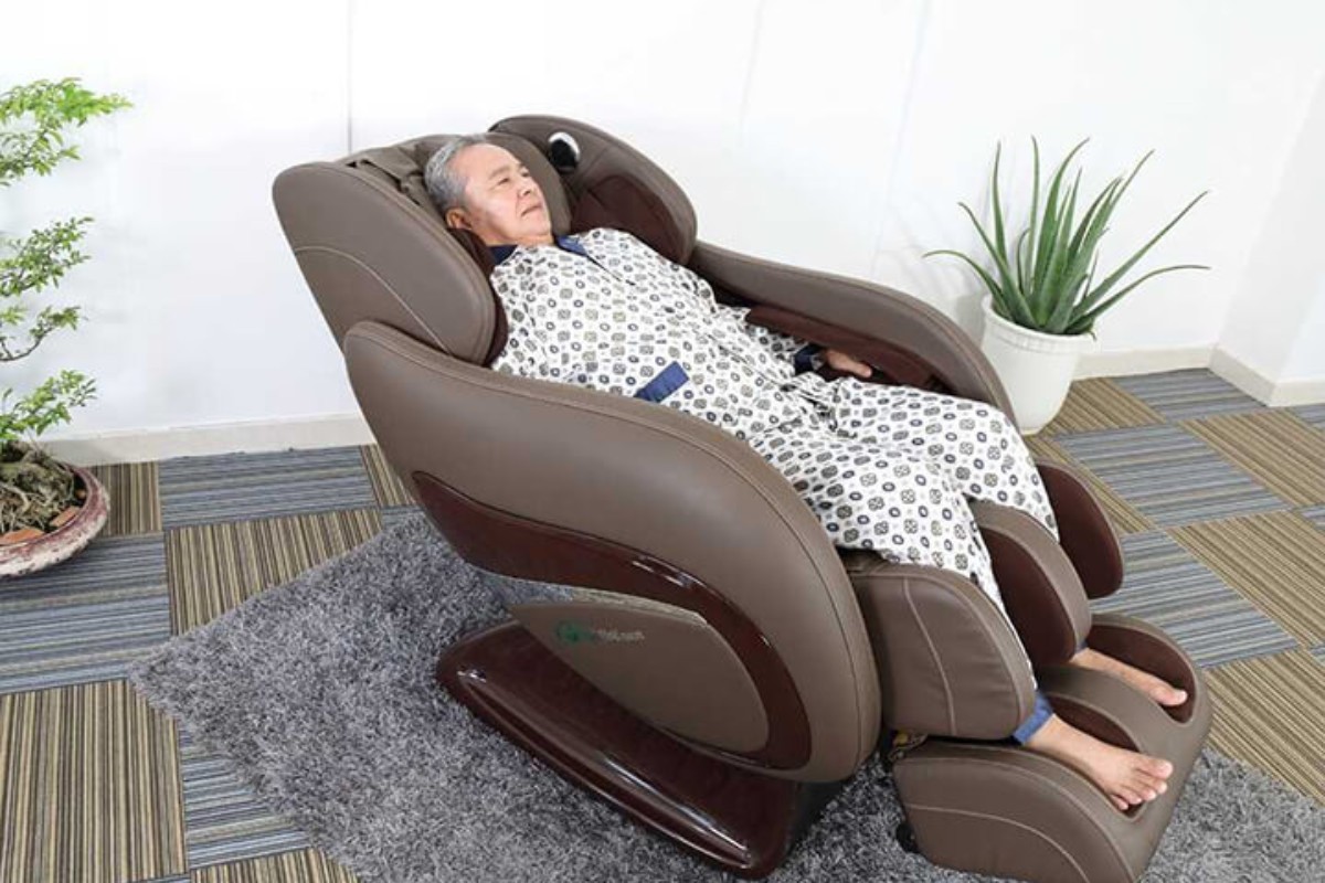Ghế thư giãn massage cho người cao tuổi