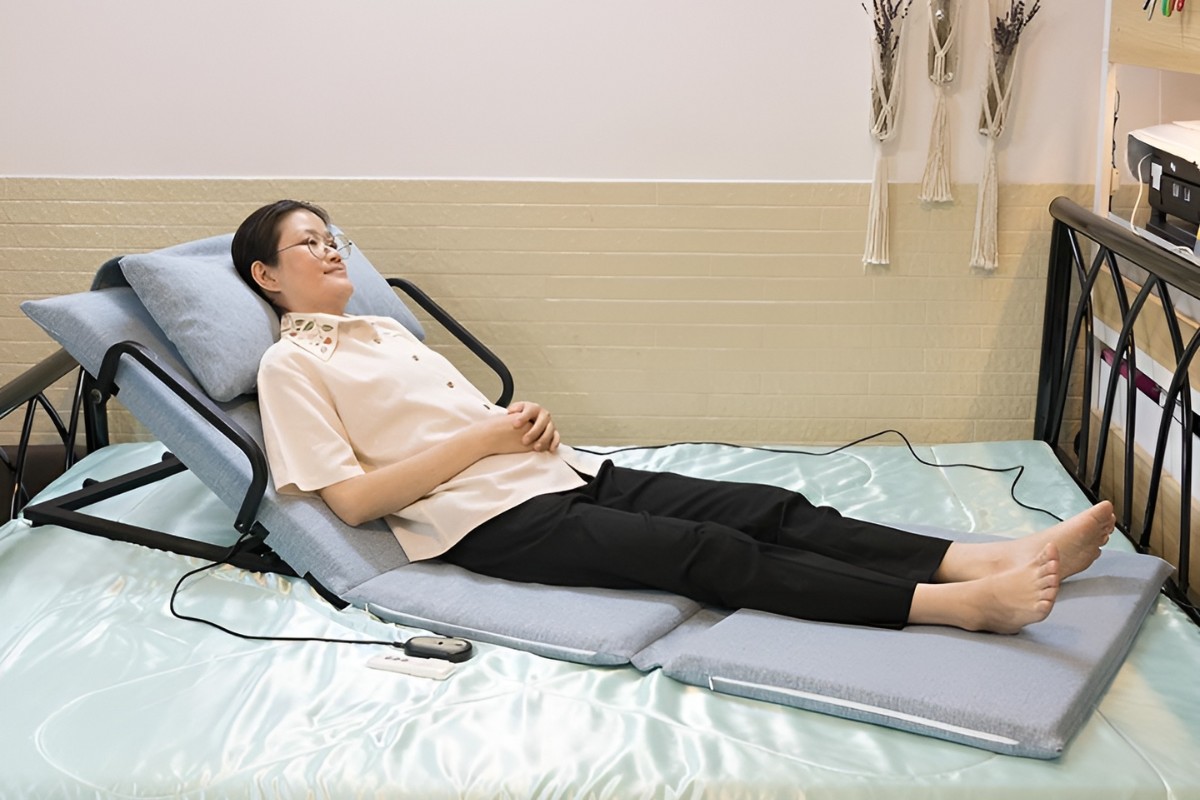 Ghế tựa lưng không chân cho người già