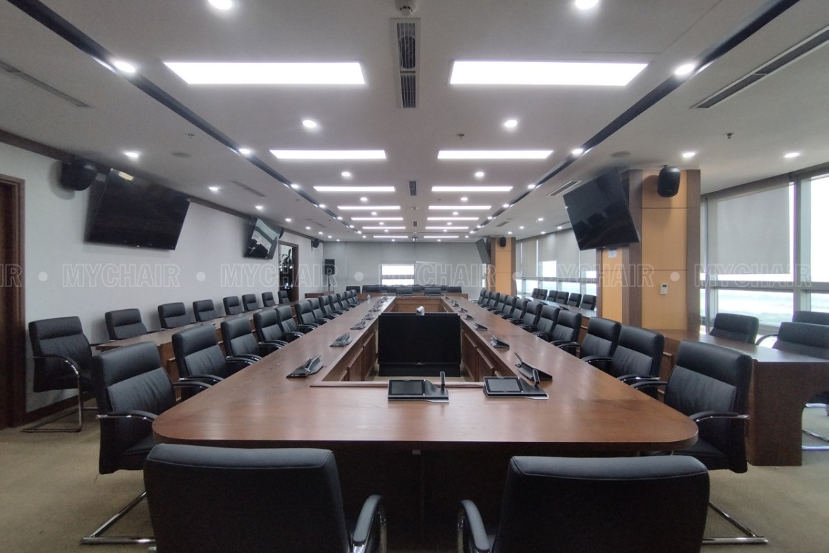 Bàn họp văn phòng hình chữ nhật màu nâu 