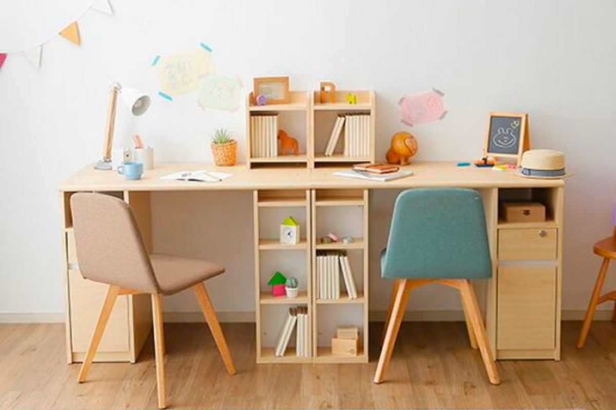 Bàn làm việc gỗ có kệ sách