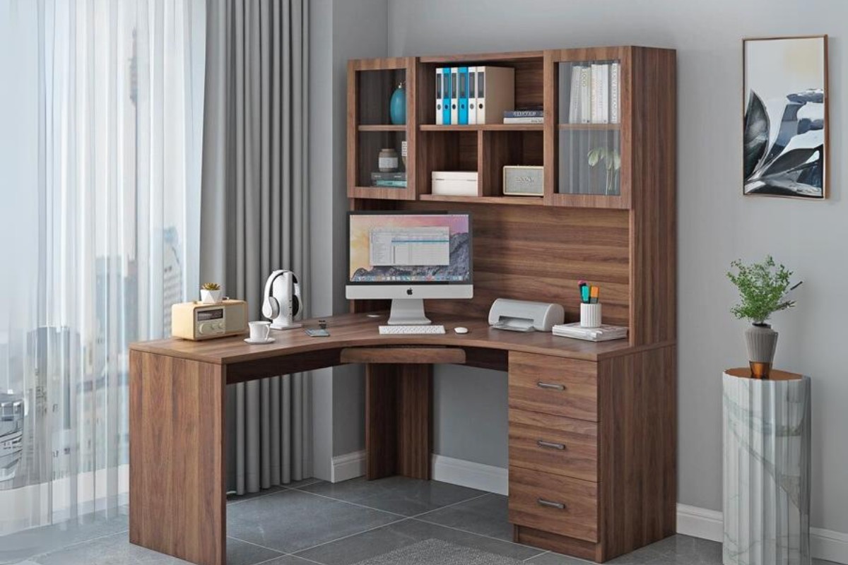 Bàn làm việc chữ L liền kệ sách