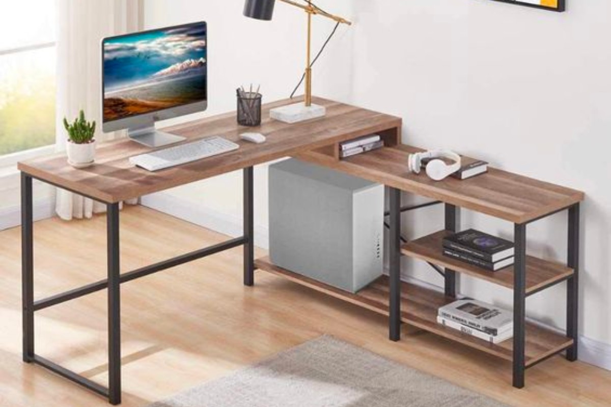 Bàn làm việc chữ L liền kệ sách