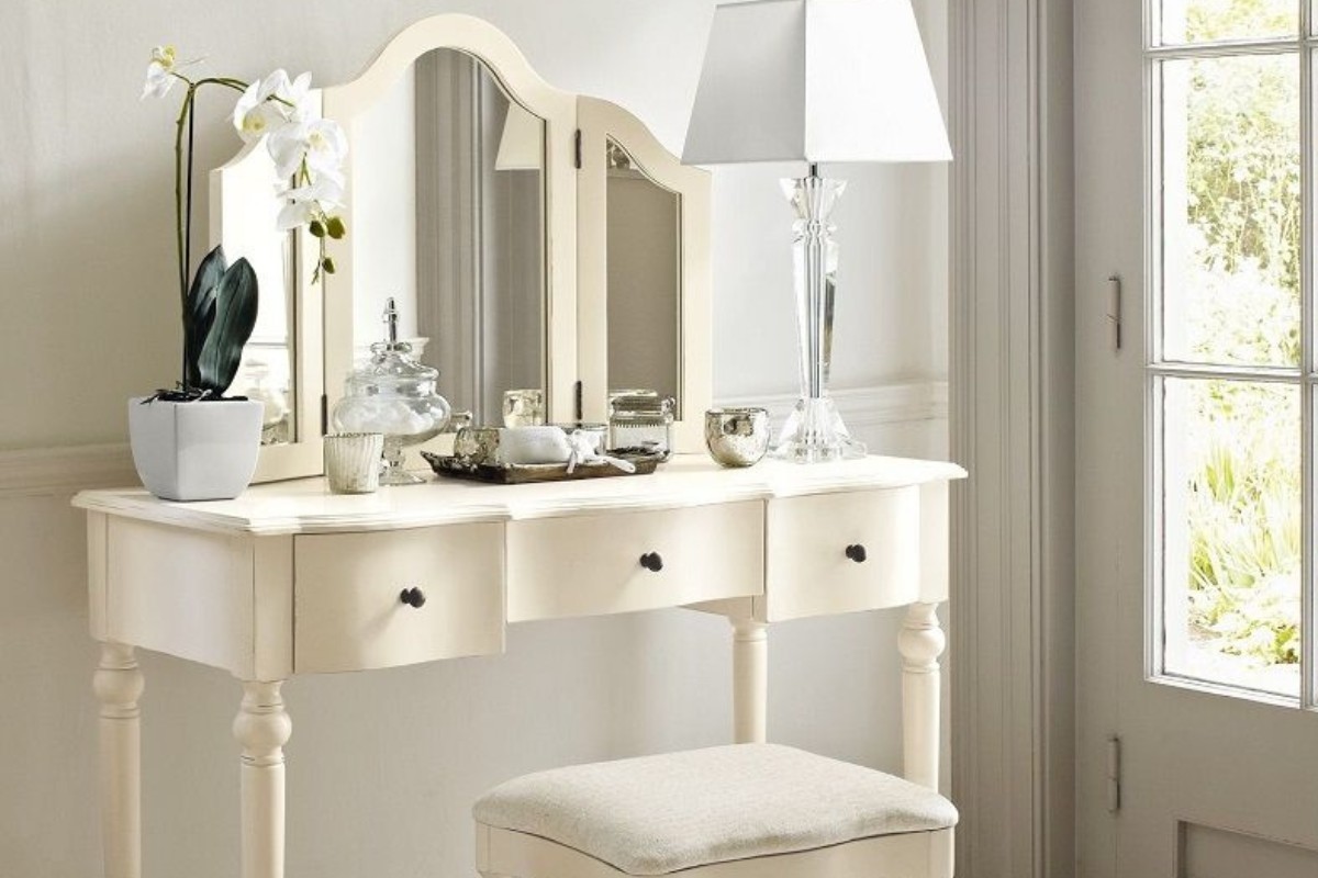 Bàn làm việc kết hợp trang điểm luxury