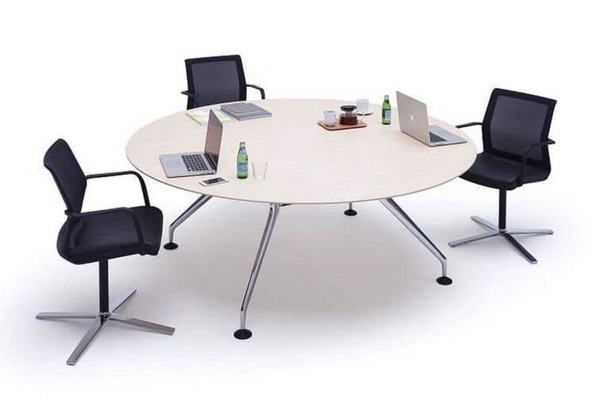 Bàn tròn chân sắt cho 4 - 6 người