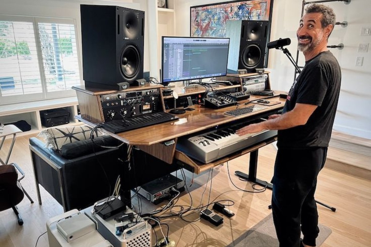 Bàn phòng thu Platform Studio