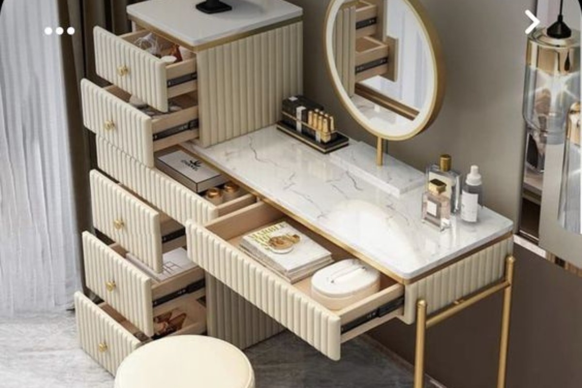 Bàn làm việc kết hợp bàn trang điểm