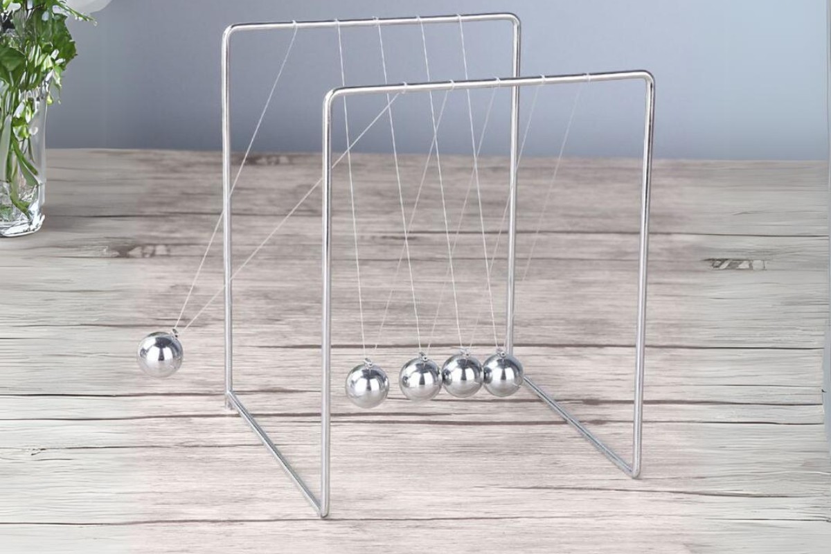 Con lắc từ tính trang trí bàn làm việc