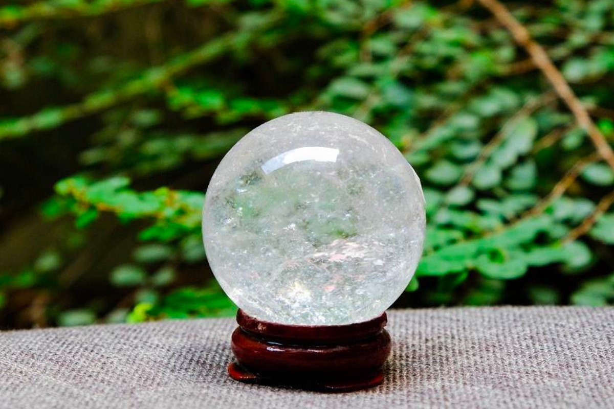 Đá phong thủy trang trí bàn làm việc mệnh thủy