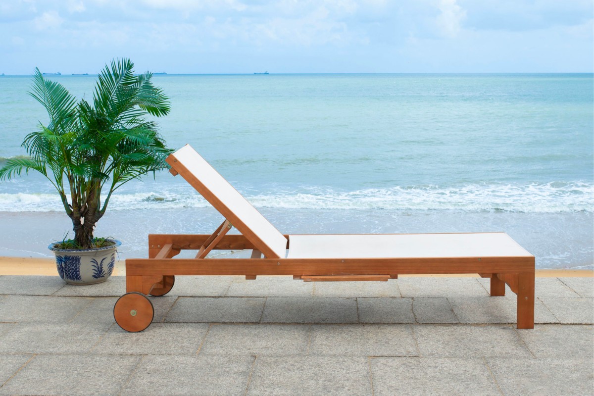 Ghế thư giãn bể bơi bằng gỗ