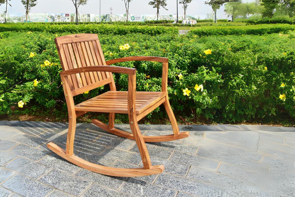 Ghế gỗ thư giãn nhỏ gọn