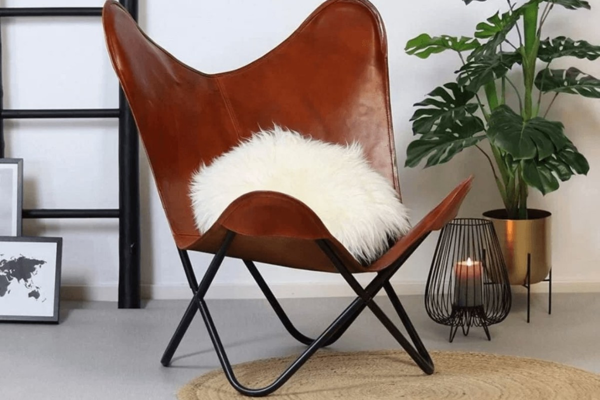 Mẫu ghế thư giãn chân sắt thấp