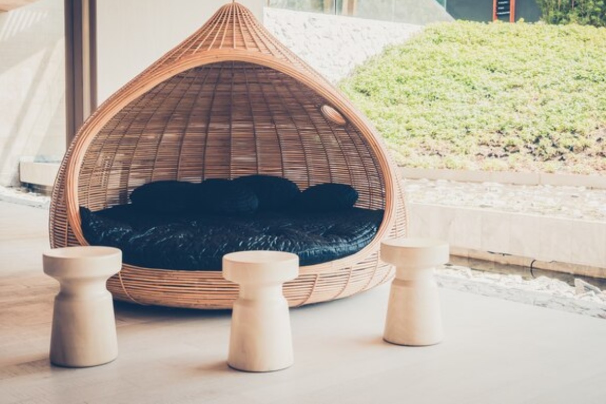 Ghế mây tre thư giãn có mái che