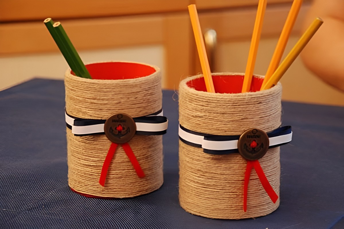 Hộp bút handmade trang trí bàn làm việc