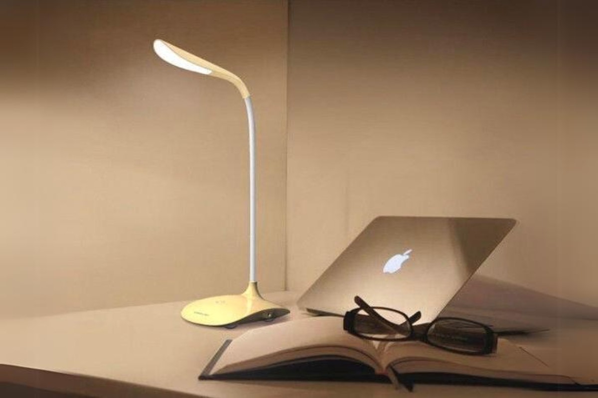 Lợi ích của đèn LED để bàn làm việc