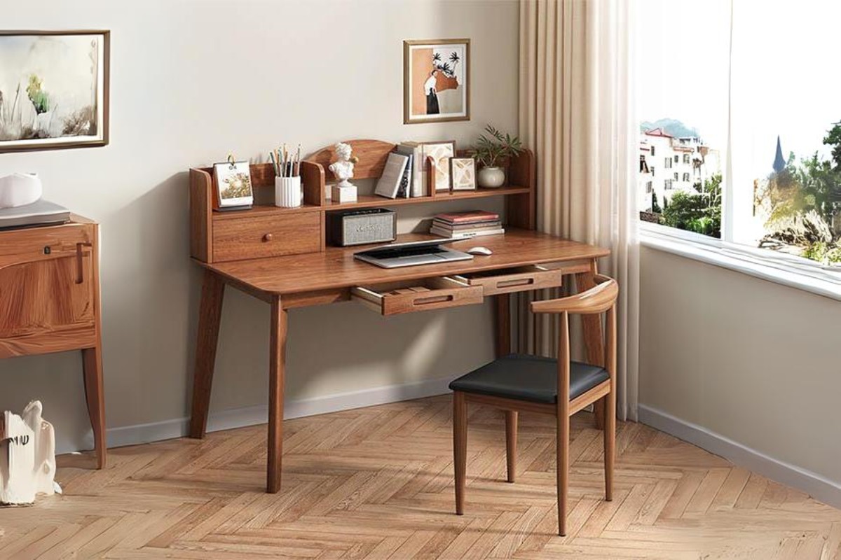 Bàn làm việc gỗ tại nhà