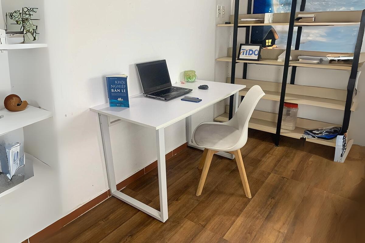 Bàn làm việc tại nhà 1m2 nhỏ đẹp