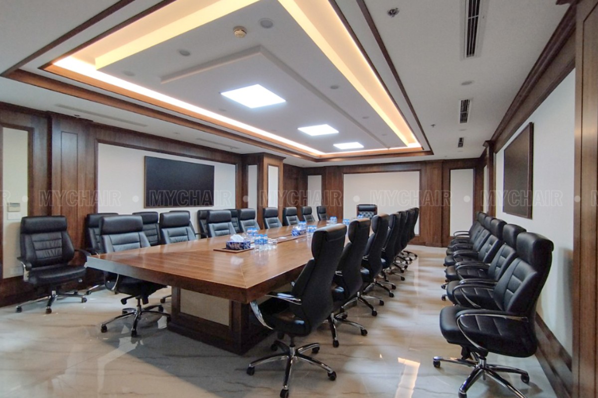Bàn họp cho 15 - 20 người tham dự
