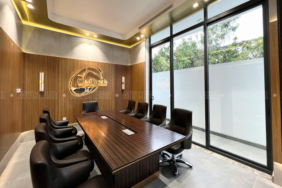 Bàn họp gỗ cho 6 - 8 người