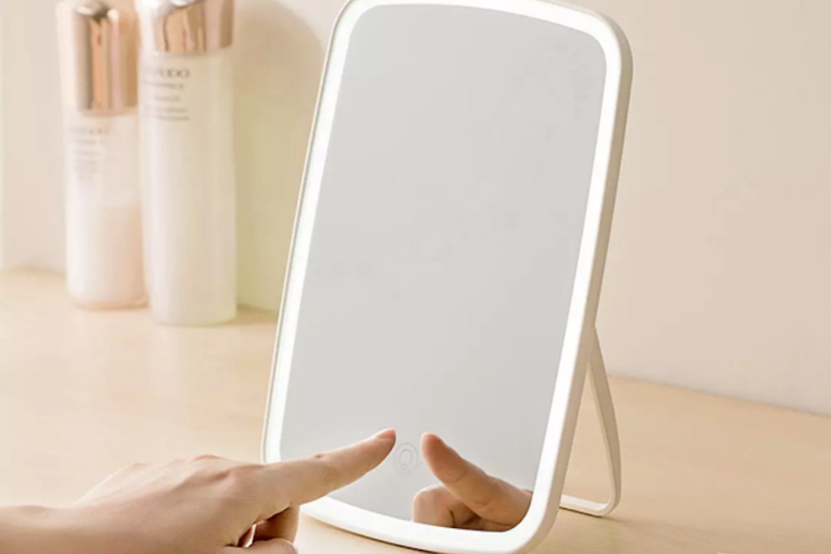 Gương đèn LED để bàn đơn giản