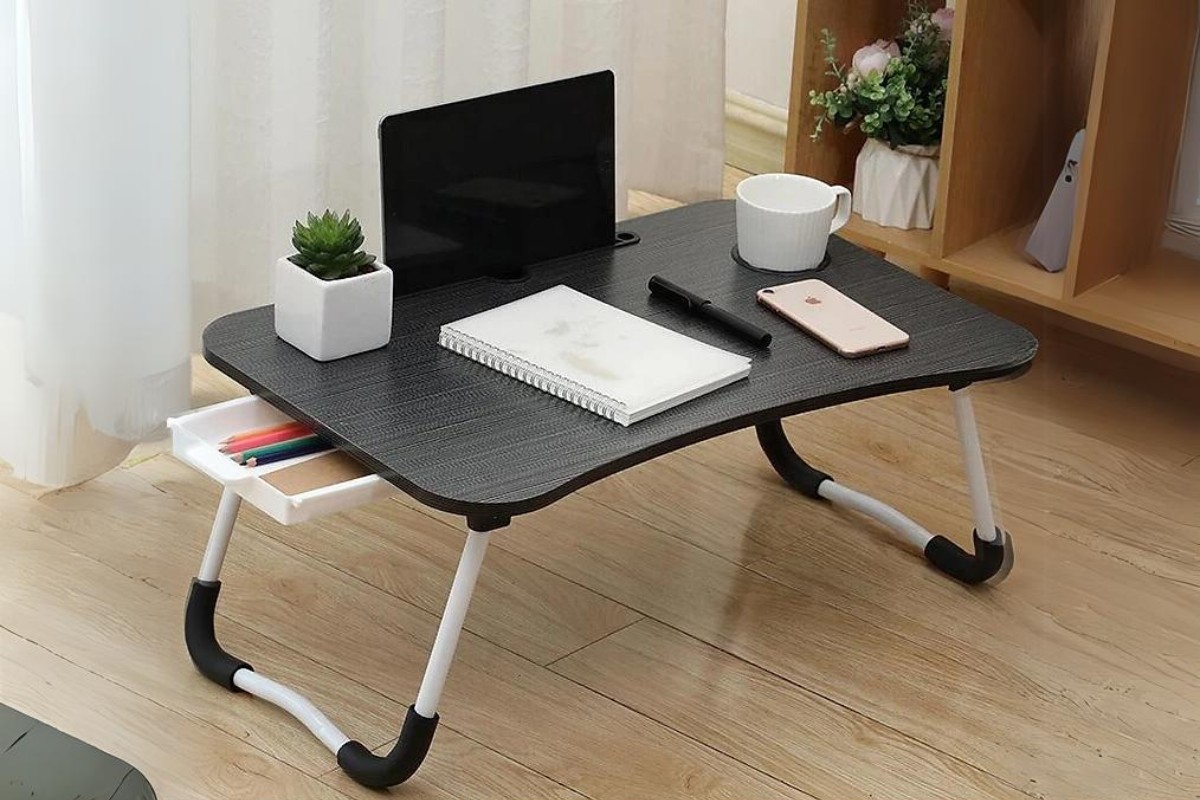 Những tiêu chí lựa chọn bàn làm việc để giường