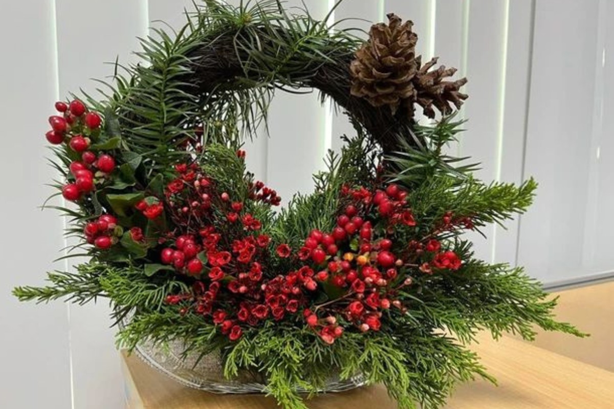 Vòng nguyệt quế trang trí noel văn phòng