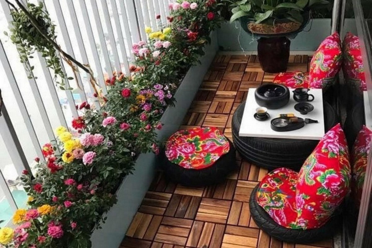 Bàn trà ban công từ chiếc lốp xe