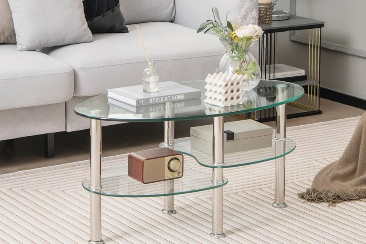 Bàn trà bầu dục mặt kính độc đáo