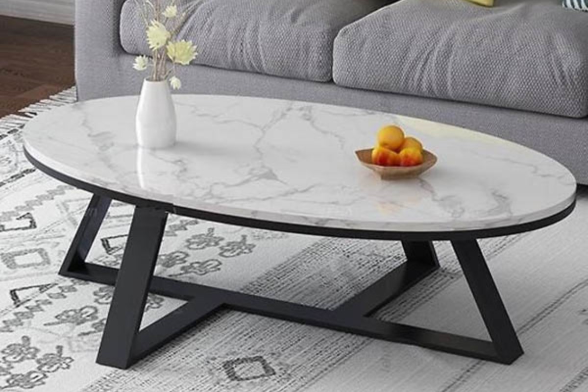 Bàn trà màu trắng hình bầu dục bo viền đẹp mắt